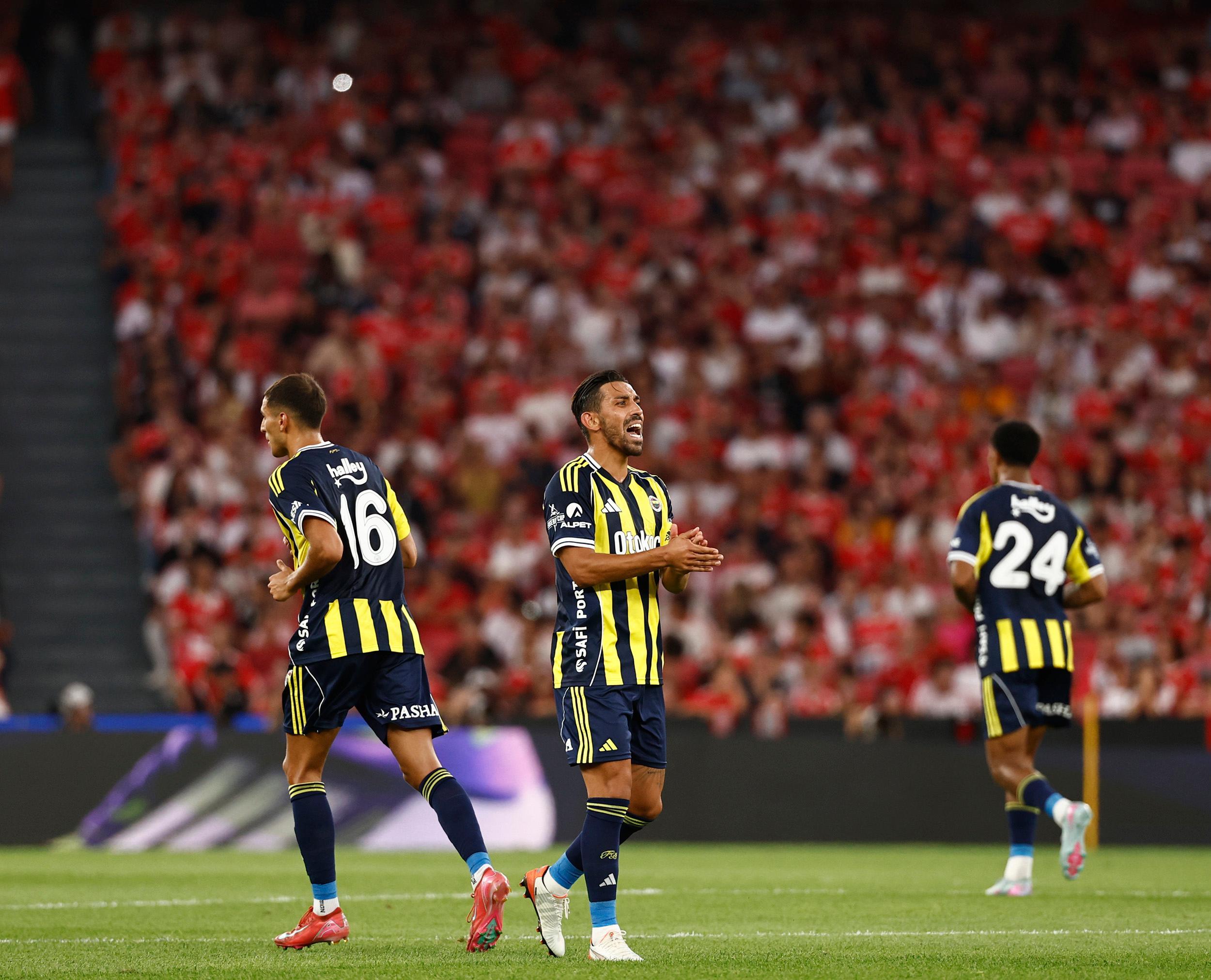 星空体育app-今夜拜仁慕尼黑备战欧超杯，远射贴柱细节曝光，压力陡增，控场能力受关注 